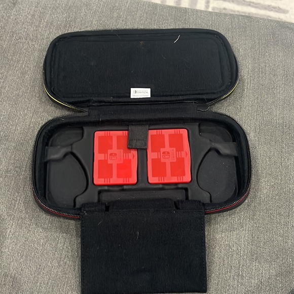 Nintendo Switch Case - Picture 2 of 3